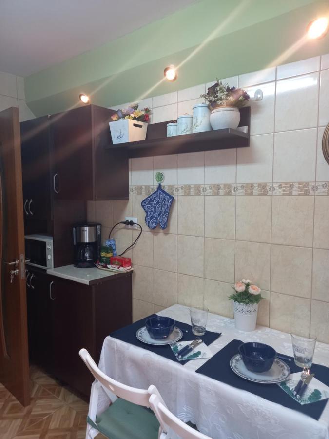 Blue Sky Apartment Ploiesti Exterior photo